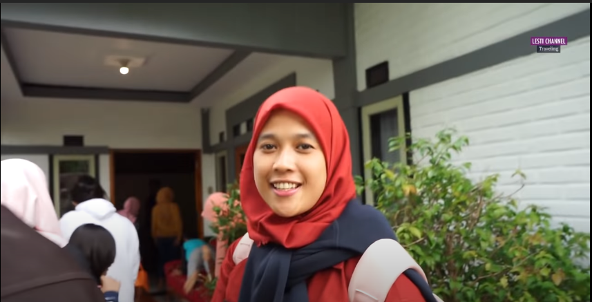 8 Potret Villa Mewah Listy Kejora di Bandung
