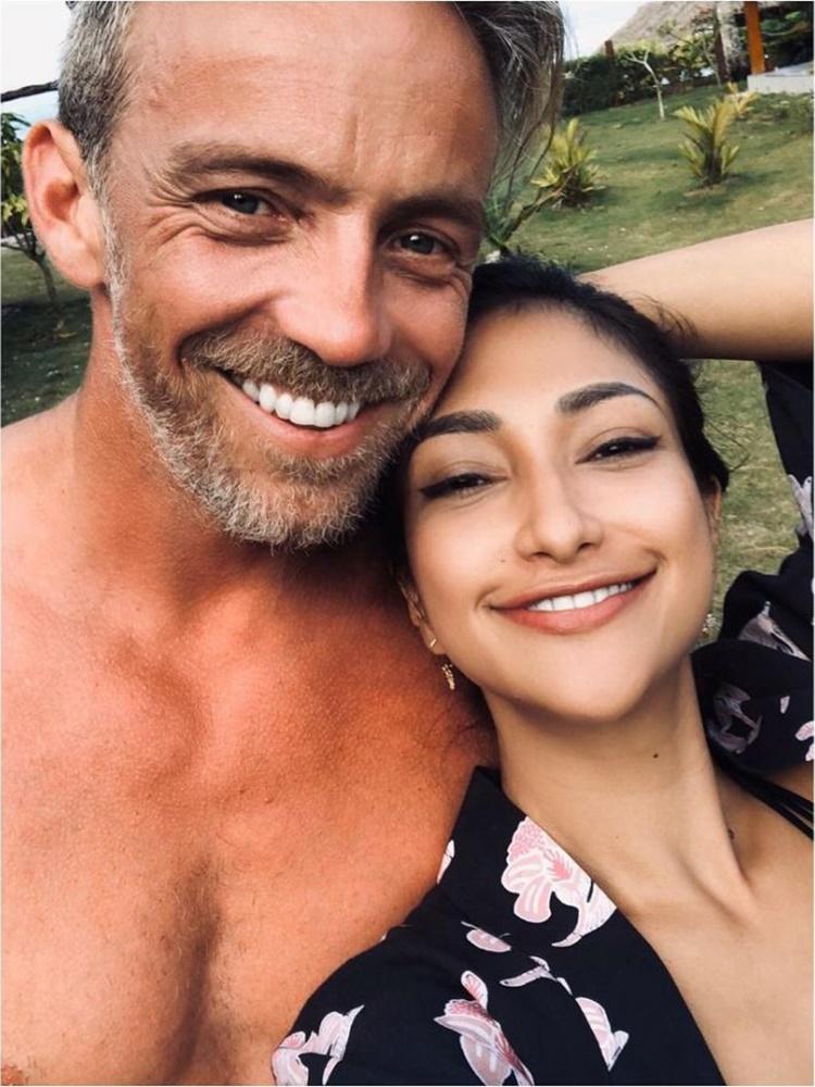 Dinikahi Aktor Hollywood, Begini 10 Potret Manis Keluarga Rahma Azhari