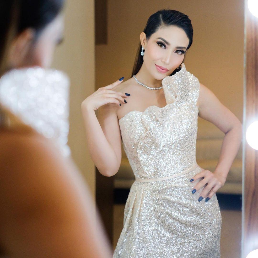 Sudah Tunangan, 9 Artis Ini Justru Batal Menikah