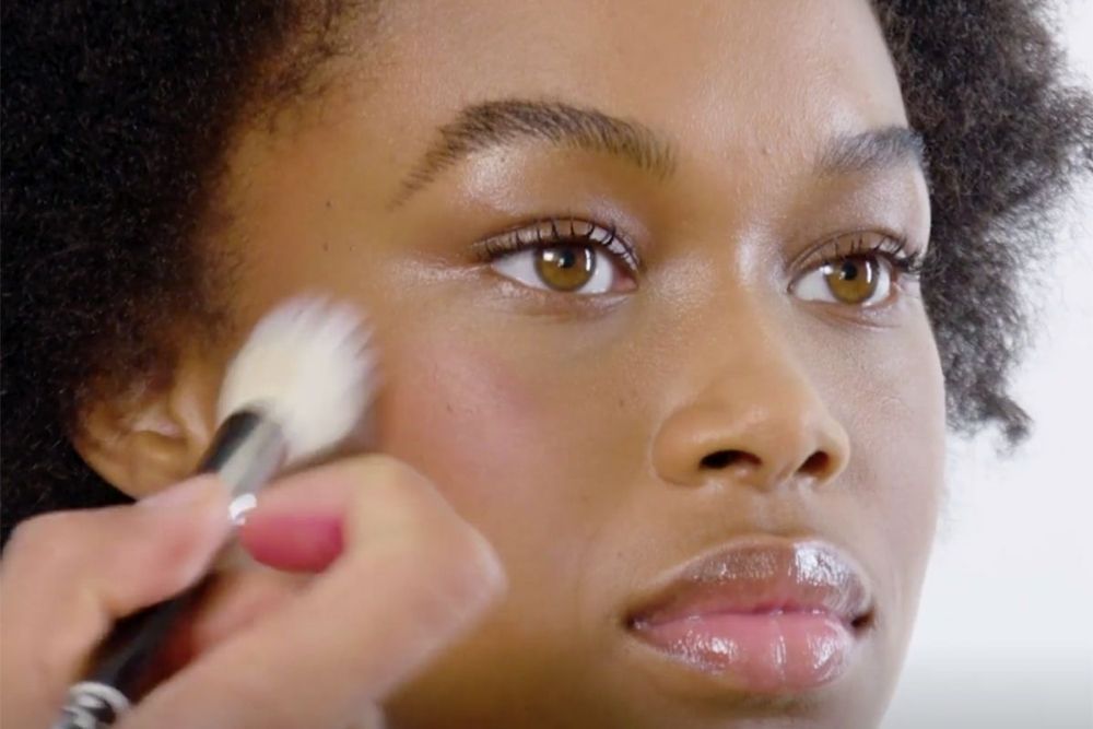 Nggak Boleh Dianggap Sepele, Ketahui 4 Bahaya Makeup Kedaluwarsa