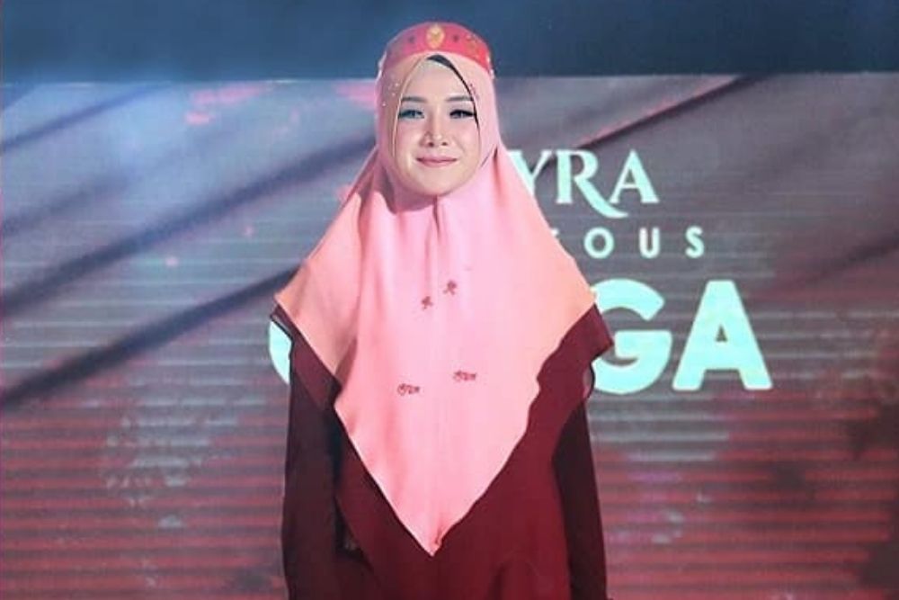 Potret Para Istri Ustadz Ternama Pesonanya Bikin Hati Adem