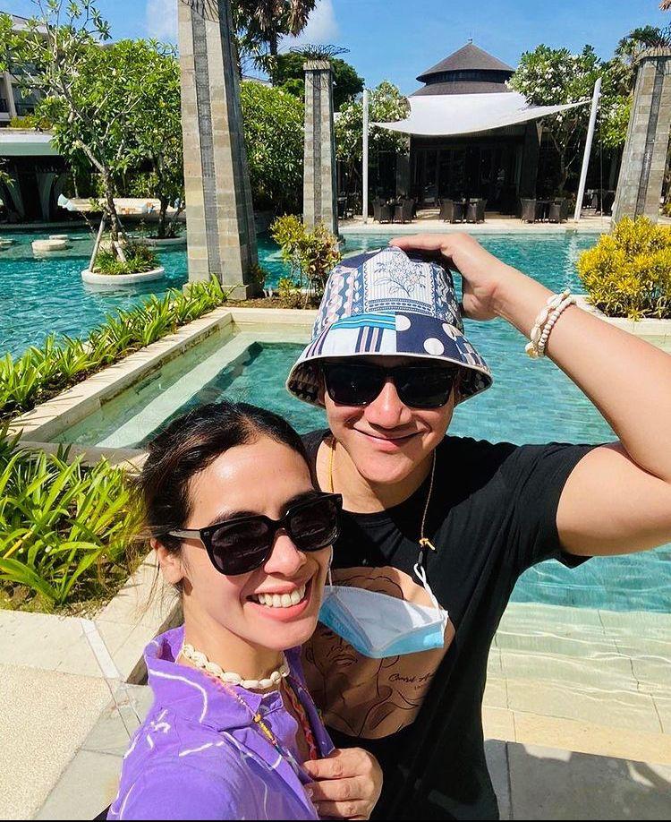 Anti Friendzone! 10 Artis Ini Pilih Nikahi Sahabatnya Sendiri