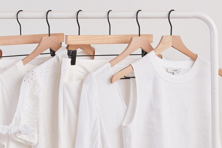 Cara Alami Membuat Baju Menguning Kembali Putih