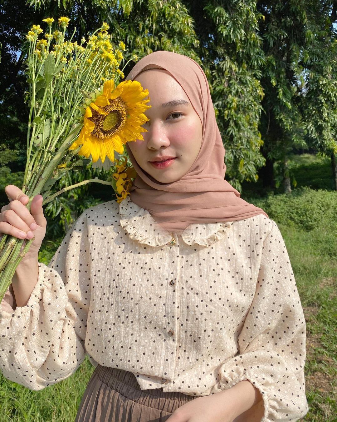 Tips Padu-padan Gaya Vintage untuk Perempuan Hijab