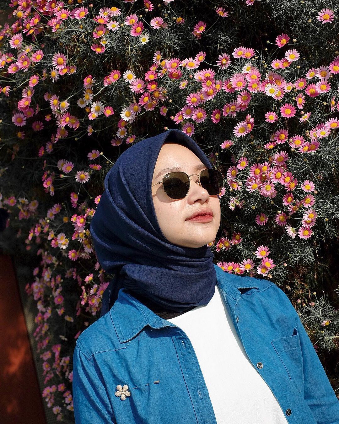 Deretan Warna Hijab yang Dapat Membuat Wajah Terlihat Lebih Cerah 