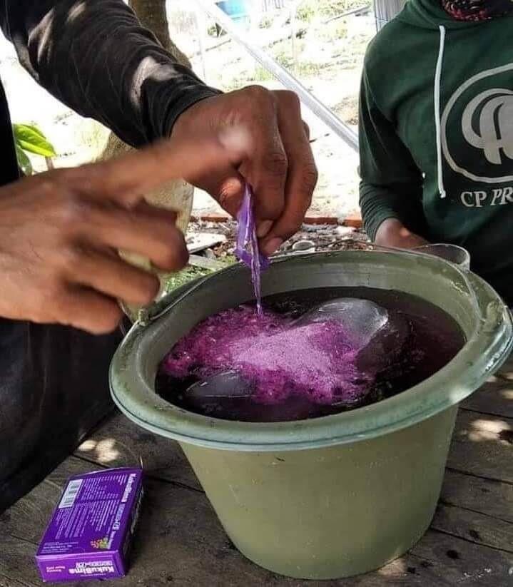 10 Foto Kelakuan Kuli Bangunan yang Bikin Geleng-Geleng Kepala