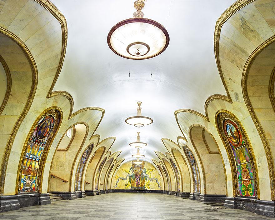 12 Arsitektur Stasiun Kereta di Rusia yang Bikin Terperangah
