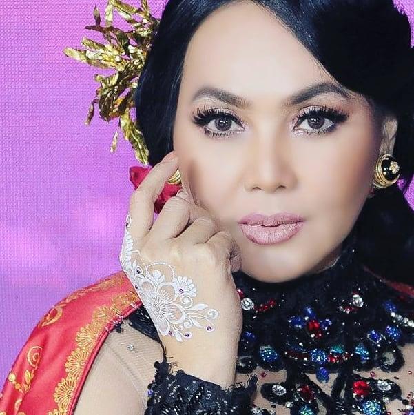 Sudah Berusia 50 Tahunan, Begini 7 Potret Kecantikan Artis Indonesia