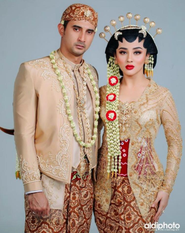 Pengantin Baru, Intip 10 Momen Mesra Ali Syakieb & Margin Wieheerm