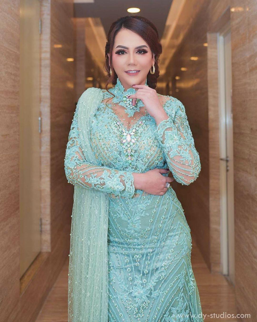Gaya Artis Indonesia yang Jadi Istri Kedua, Sederhana hingga Glamor!