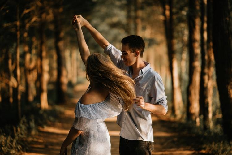 Agar Makin Hangat, Ini 7 Jenis Keintiman untuk Mempererat Hubungan