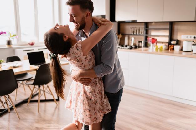 Agar Makin Hangat, Ini 7 Jenis Keintiman untuk Mempererat Hubungan