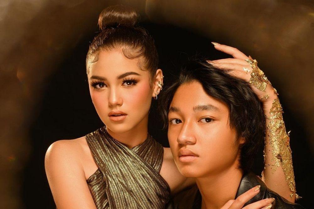 Pesona Saskia Chadwick yang Mesra dengan Keisha Alvaro di Pemotretan