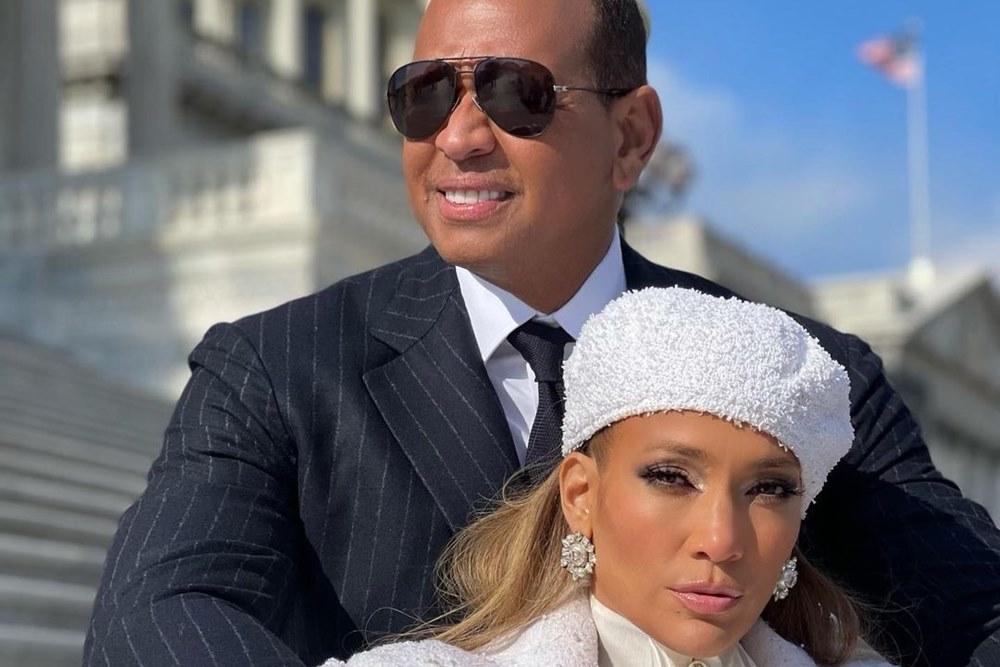 Dikabarkan Putus, Ini 9 Fakta Hubungan Jennifer Lopez & Alex Rodriguez
