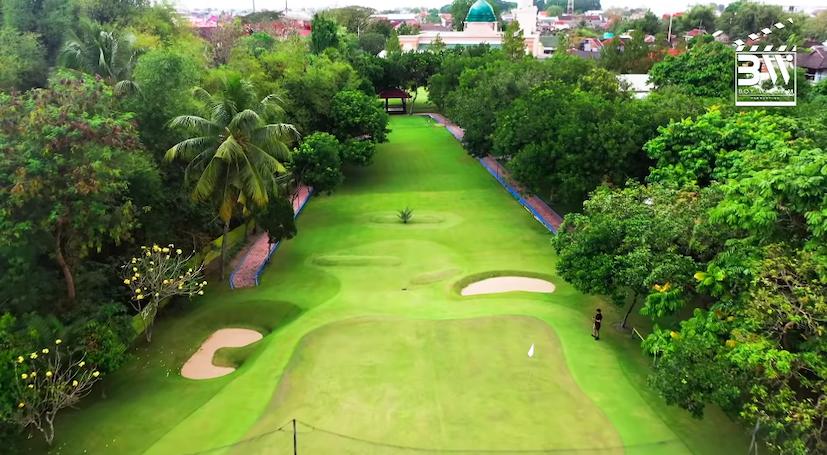 Ada Lapangan Golf, 10 Potret Mewah Rumah Presenter Ovi Dian