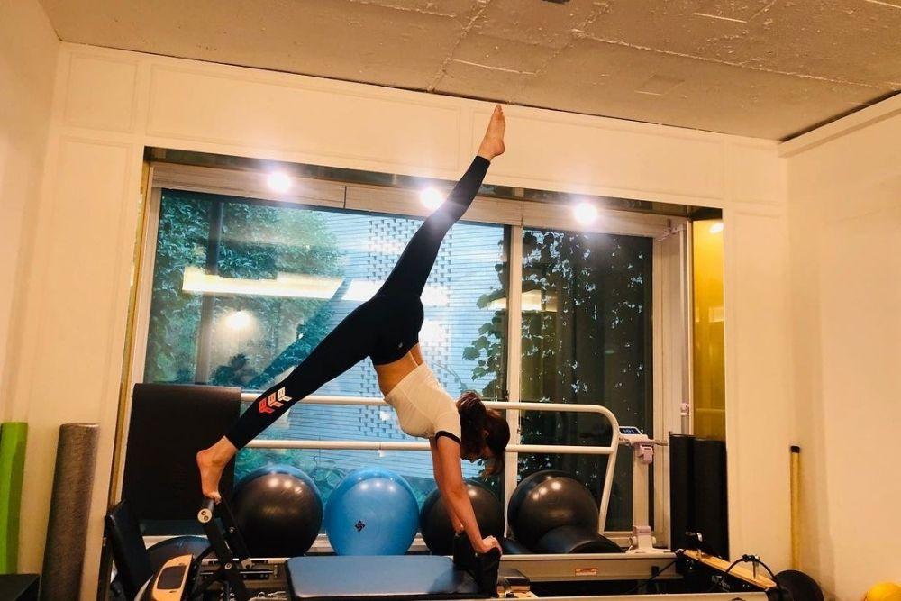 Pamer Tubuh Lentur, Intip 7 Aksi Seleb Korea Ketika Pilates 