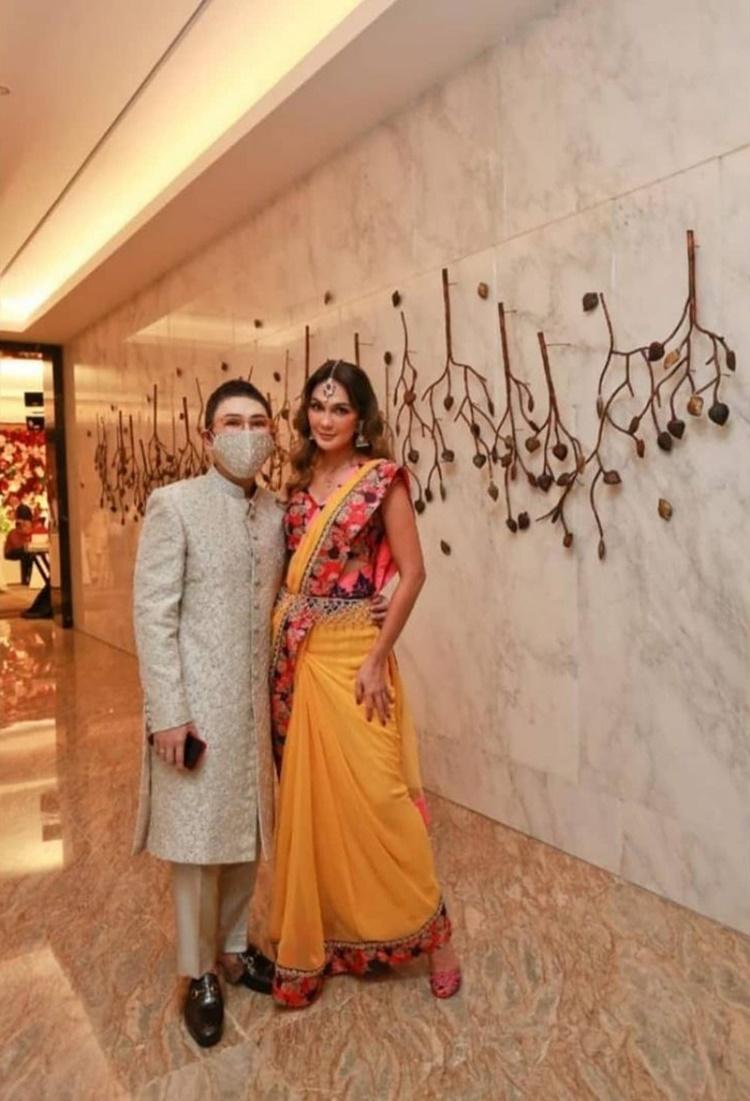 Makin Mesra, Ini 6 Potret Luna Maya dan Otis Hahijary yang Bikin Heboh
