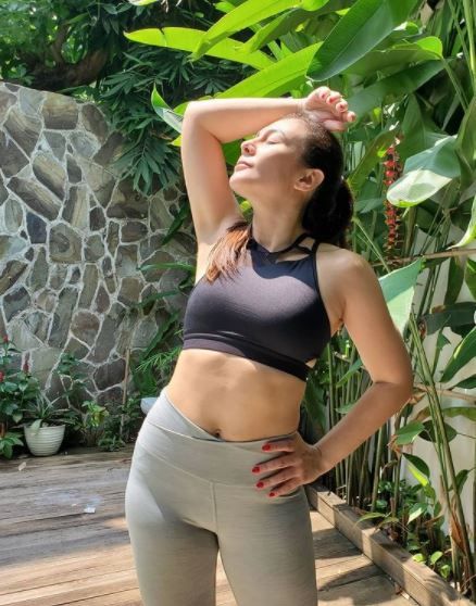 Photo Lines of Actresses who Love Yoga, Beautiful Inside and Out! 