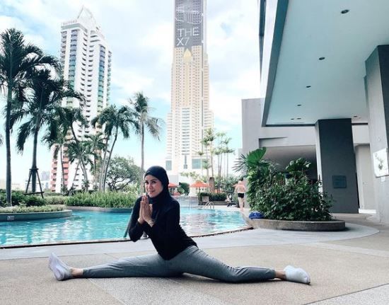 Photo Lines of Actresses who Love Yoga, Beautiful Inside and Out! 