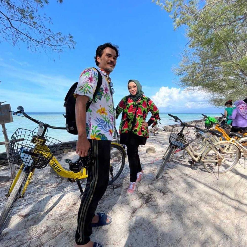 Potret Romantis 10 Raja Sinetron Era 90-an Bareng Istri, Awet Mesranya