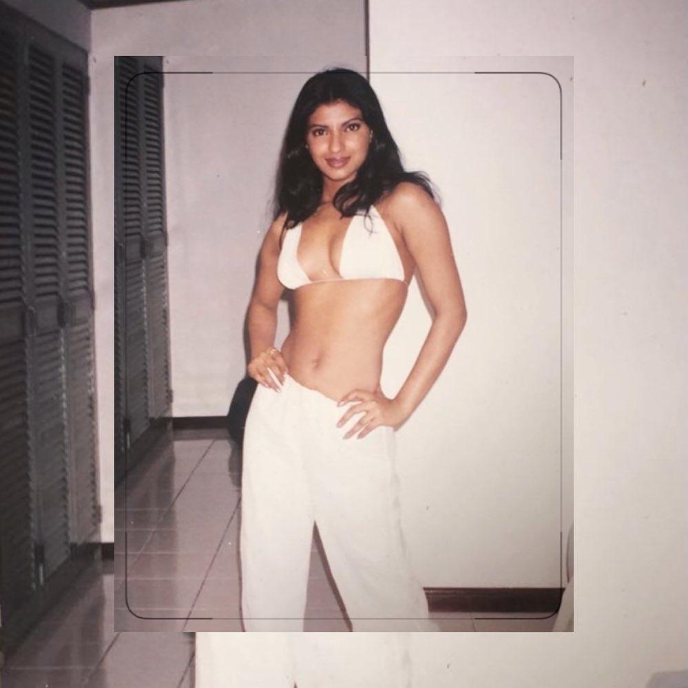 Gaya Seksi Priyanka Chopra dari Masa ke Masa, Sensual dari Dulu!