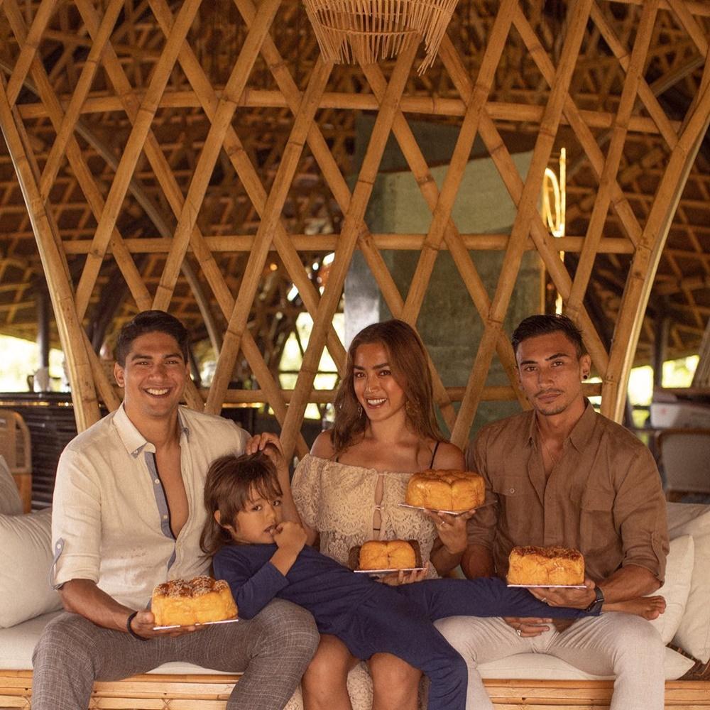 Diisukan Pacaran, 7 Momen Kedekatan Jessica Iskandar & Vincent Verhaag