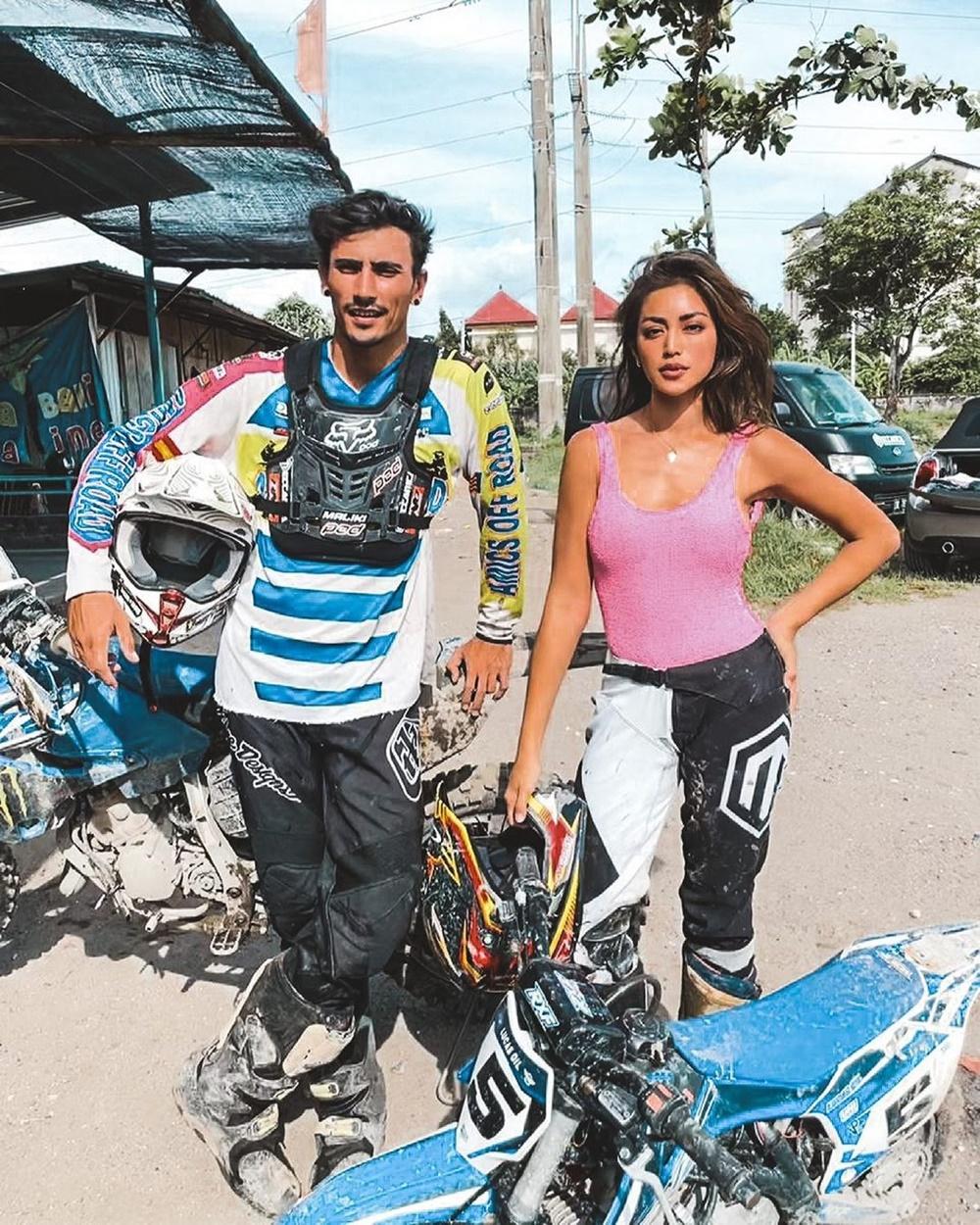 Diisukan Pacaran, 7 Momen Kedekatan Jessica Iskandar & Vincent Verhaag