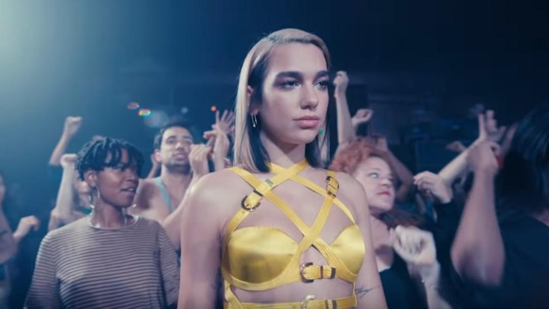 Deretan Video Klip Ikonik Dua Lipa dengan Gaya Terseksi