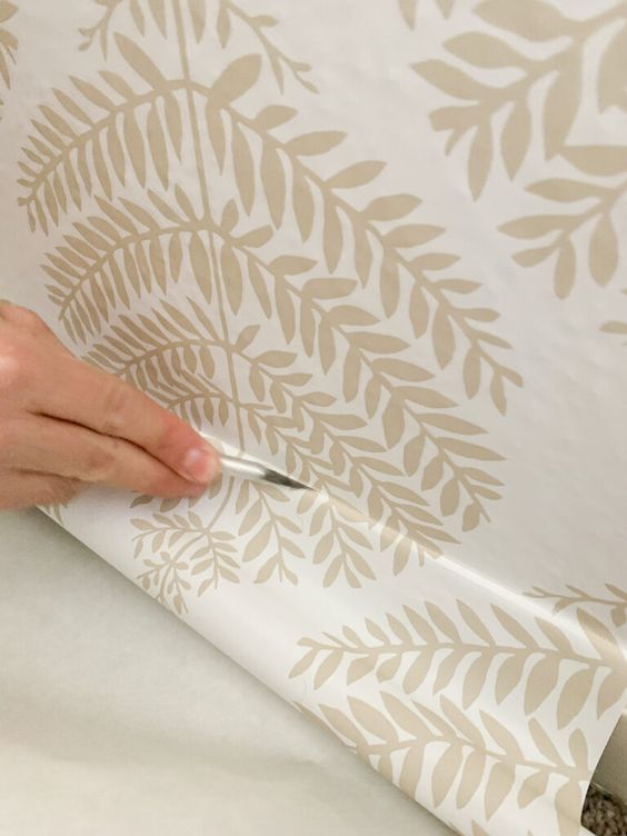 Tak Perlu Minta Bantuan, Ini 10 Cara mudah Pasang Wallpaper Dinding