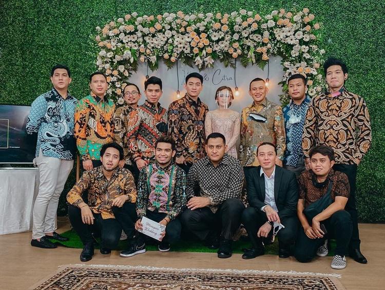 Segera Menikah, 9 Momen Manis Lamaran Ifan 'Seventeen' & Citra Monica