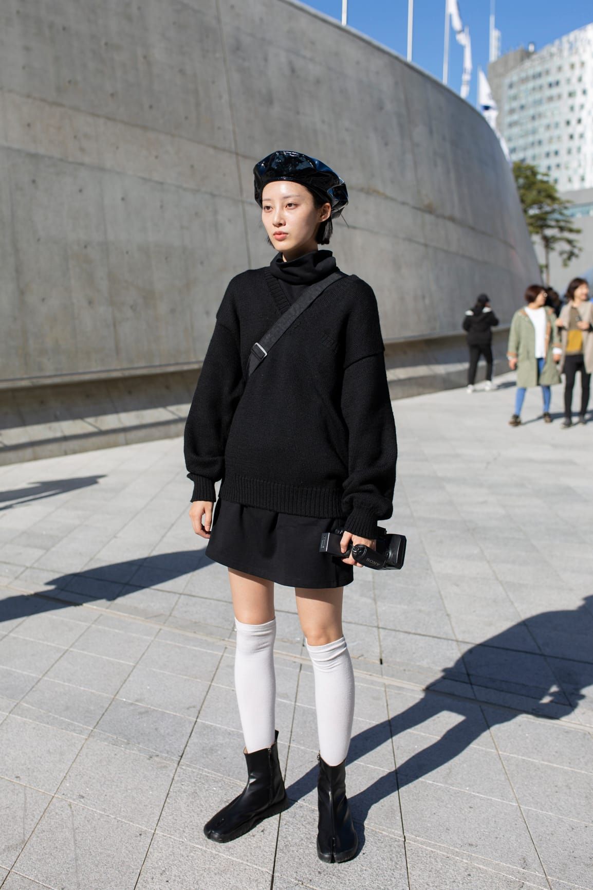 Tips Padu-padan Knitwear a La Perempuan Modis Korea Selatan