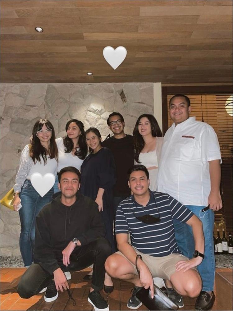7 Momen Lamaran Romantis Ochi Rosdiana, Sang Kekasih Jadi Sorotan!
