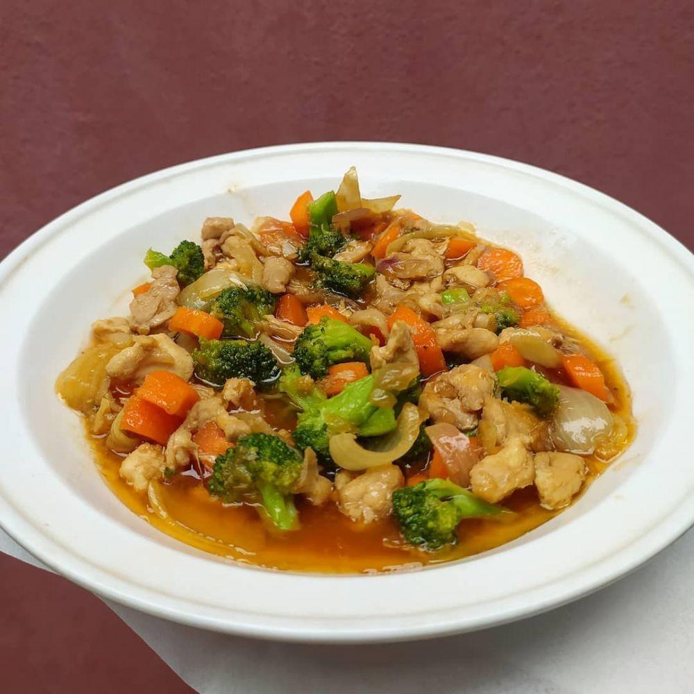 10 Menu Buka Puasa untuk Diet Sehat dan Nggak Bikin Perut Buncit