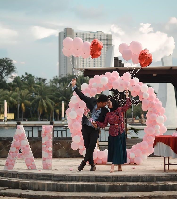 10 Momen Seru Ammar Zoni & Irish Bella Rayakan Anniversary Pernikahan