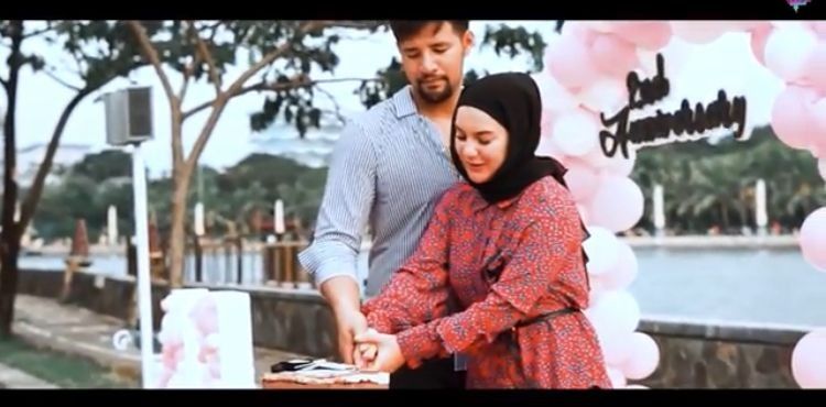 10 Momen Seru Ammar Zoni & Irish Bella Rayakan Anniversary Pernikahan