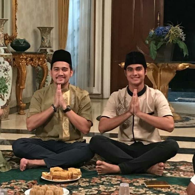 Sering Perankan Pria Muslim, Ini 7 Fakta Cinta Brian