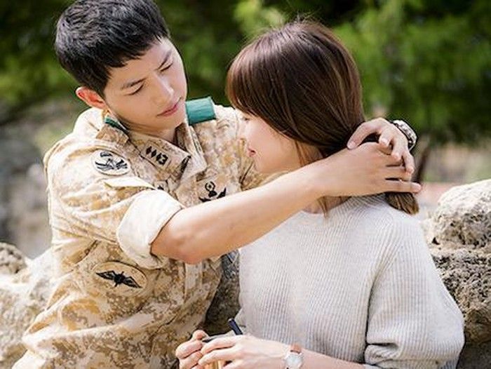 12 Potret Mesra Song Joong Ki-Jeon Yeo Bin vs Song Hye Kyo