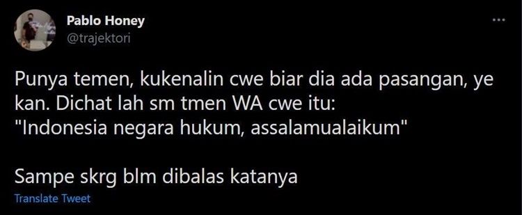 10 Momen Kocak Memulai Chat ke Gebetan Pakai Pantun, Bikin Ngakak!