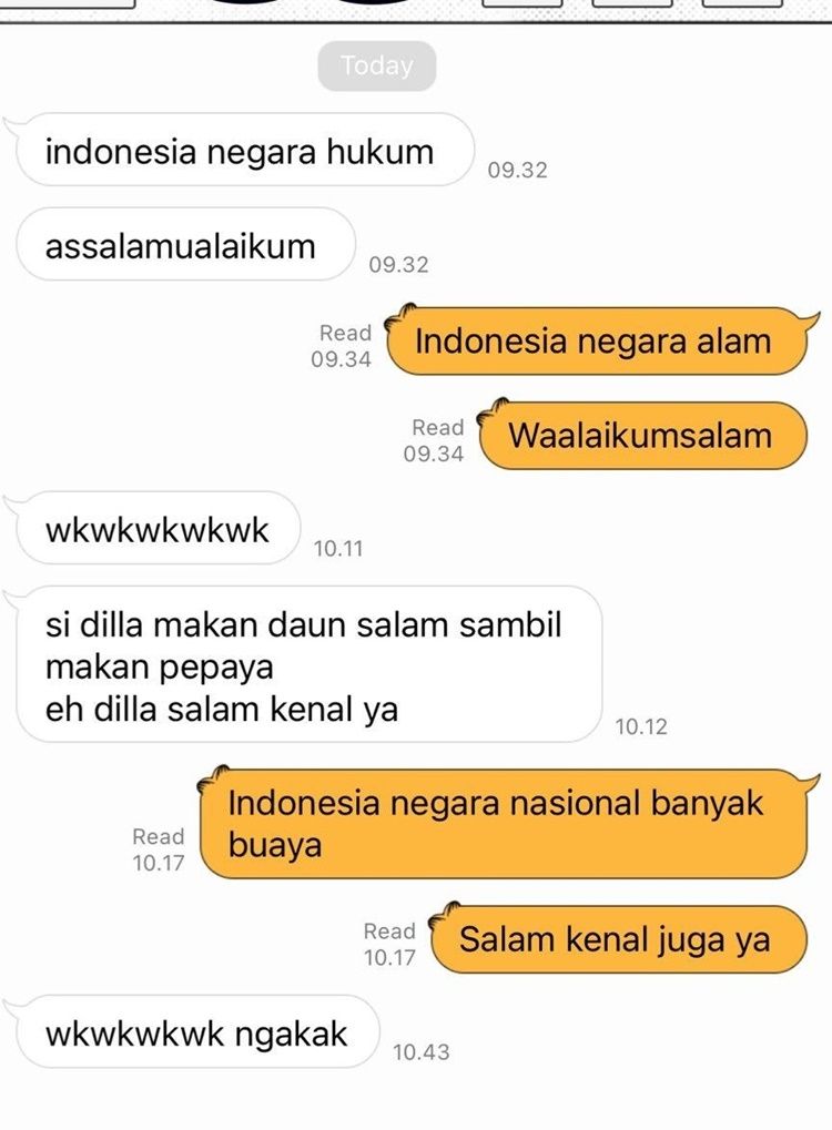 10 Momen Kocak Memulai Chat ke Gebetan Pakai Pantun, Bikin Ngakak!