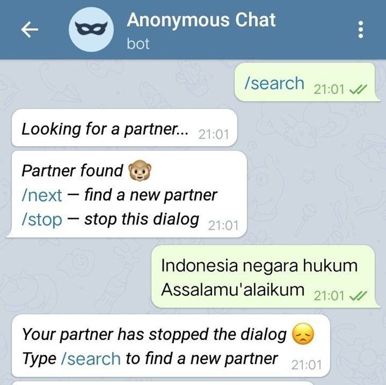 10 Momen Kocak Memulai Chat ke Gebetan Pakai Pantun, Bikin Ngakak!