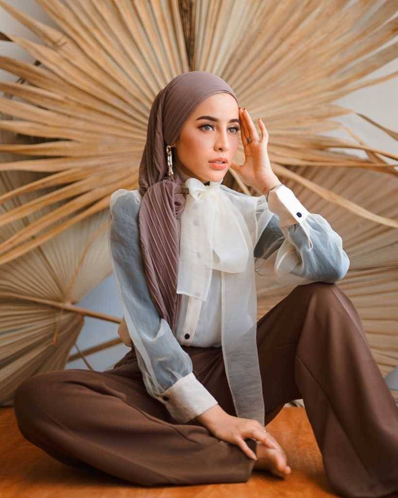 5 Inspirasi Model Anting Yang Cocok Untuk Gaya Hijab Turban