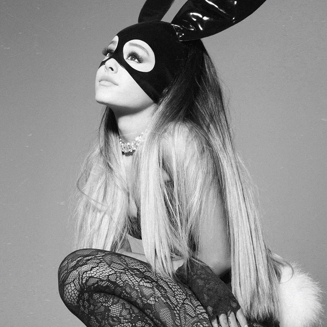Perubahan Gaya Ariana Grande di Cover Album Dulu hingga Sekarang