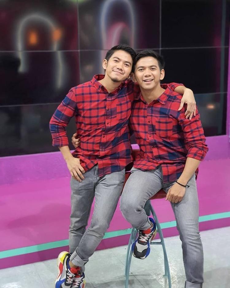 Kompak Berkarier, 9 Seleb Ini Beda Nasib dengan Kembarannya Soal Cinta