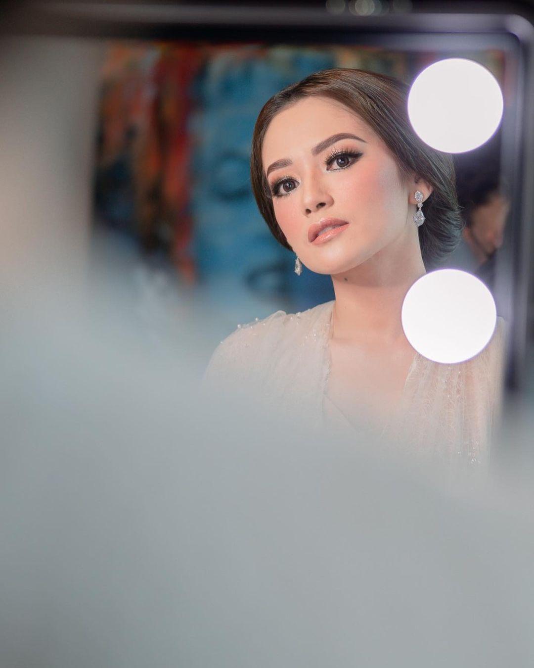 Riasan Flawless Citra Monica Ketika Dipersunting Ifan 'Seventeen'