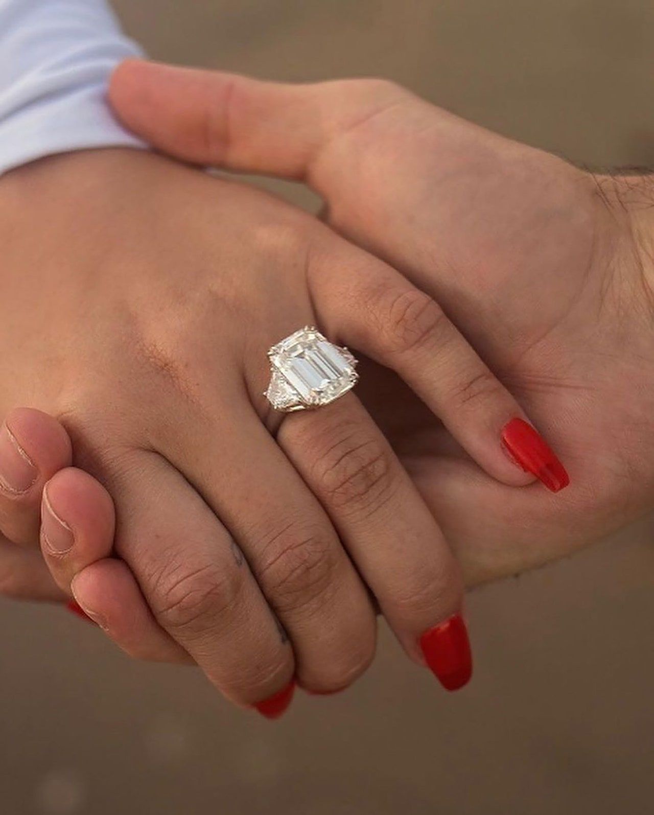 13 Cincin Tunangan Selebriti dengan Harga Paling Fantastis