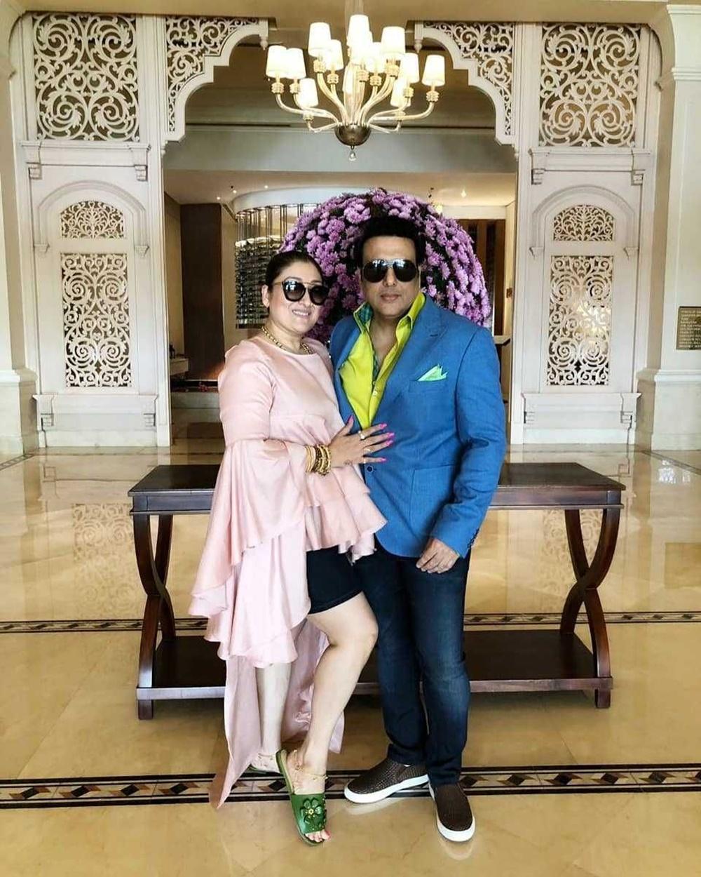 Nggak Nyangka! 9 Artis Bollywood Ini Menikah Karena Dijodohkan