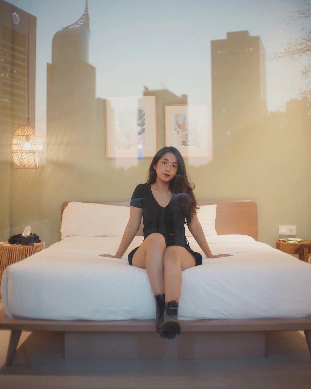 Potret Body Goals A la Dinda Kirana, Bikin Netizen Iri!