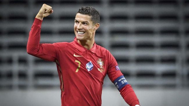 Coca-Cola Rugi Rp57 Miliar Karena Cristiano Ronaldo Geser Botol