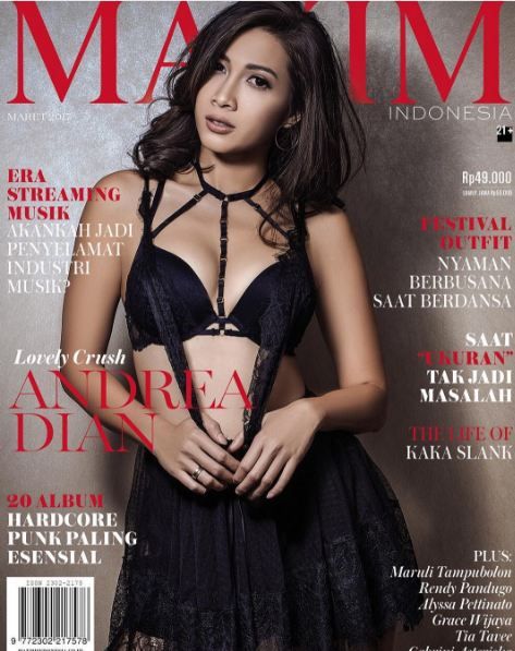 Para Artis Indonesia yang Berani Pose Seksi untuk Cover Majalah