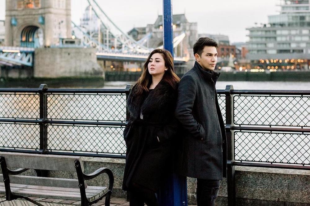 Cemburuan, 5 Fakta di Balik Kabar Perceraian Jonathan Frizzy dan Istri
